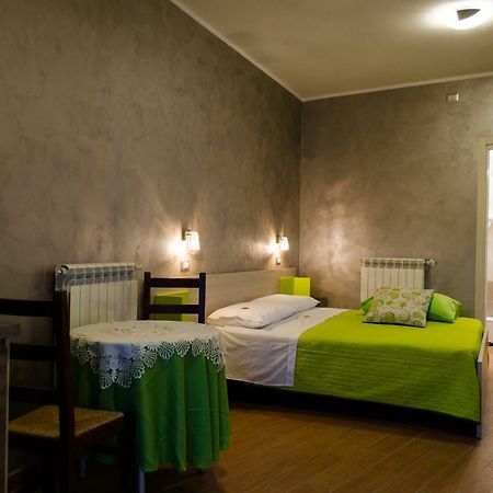 La Gradinata B&B คาสเตลเมซซาโน ภายนอก รูปภาพ